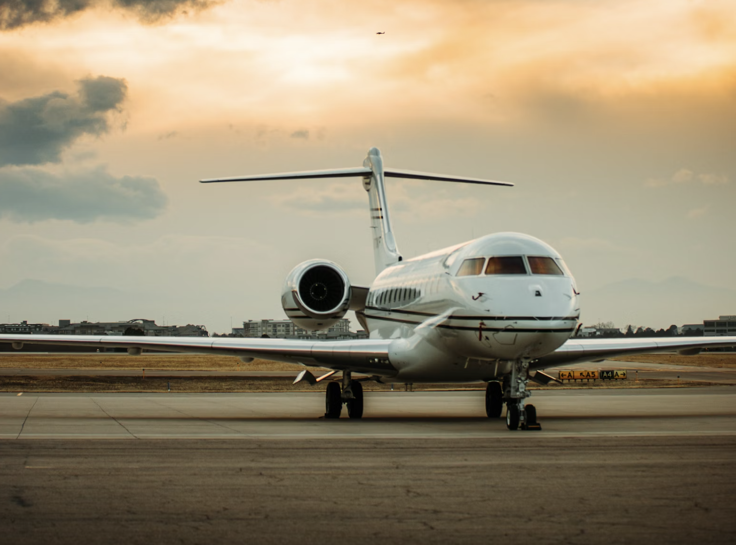 Hera flight, private jet, celebrity choice for airplanes, private plane, private jet booking, charter flights
