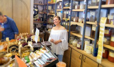 Tavlinksy is the spice witch of the Levinsky Market