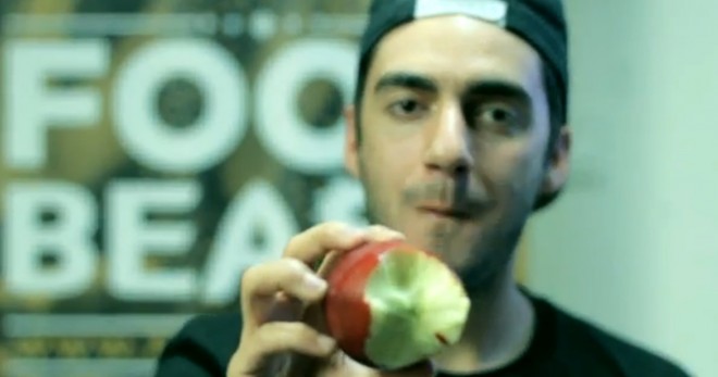how to eat apple