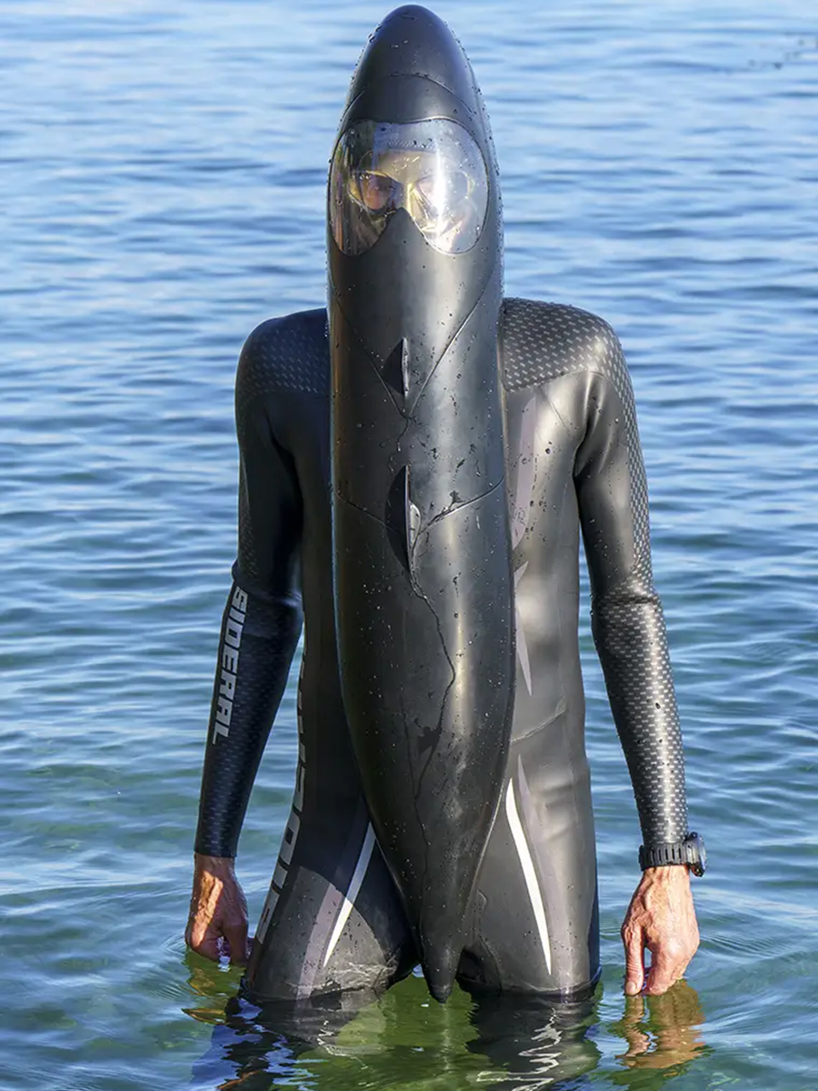 Hydrophilis, Oliver Isler’s experimental rebreather suit, reimagines diving by reducing drag, eliminating bubbles, and bringing humans closer to the natural movement of marine life.