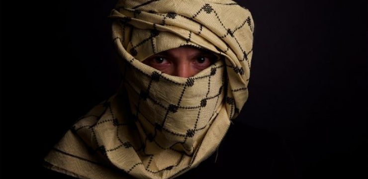 keffiyeh-salim-al-kadi-kevlar-headscarf-beirut.jpg