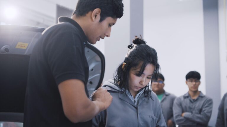 Kia’s bootcamp trains car mechanics on EVs and the future 