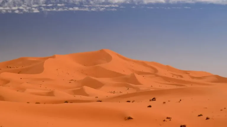 The secret of Earth’s incredible moving star sand dunes