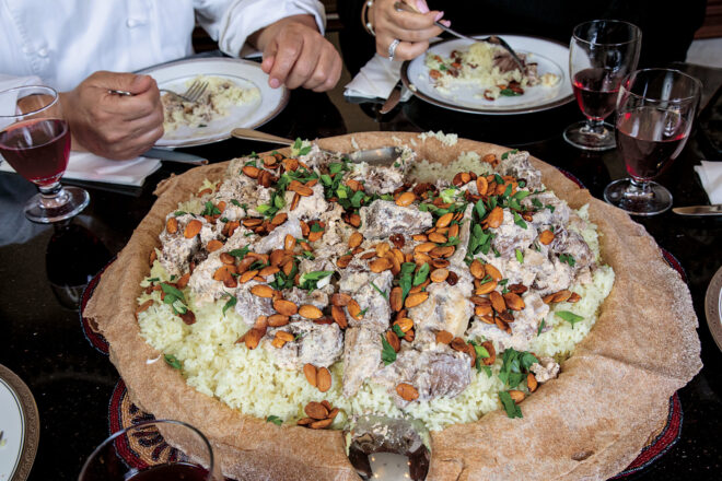 mansaf recipe, plate of Jordanian national dish