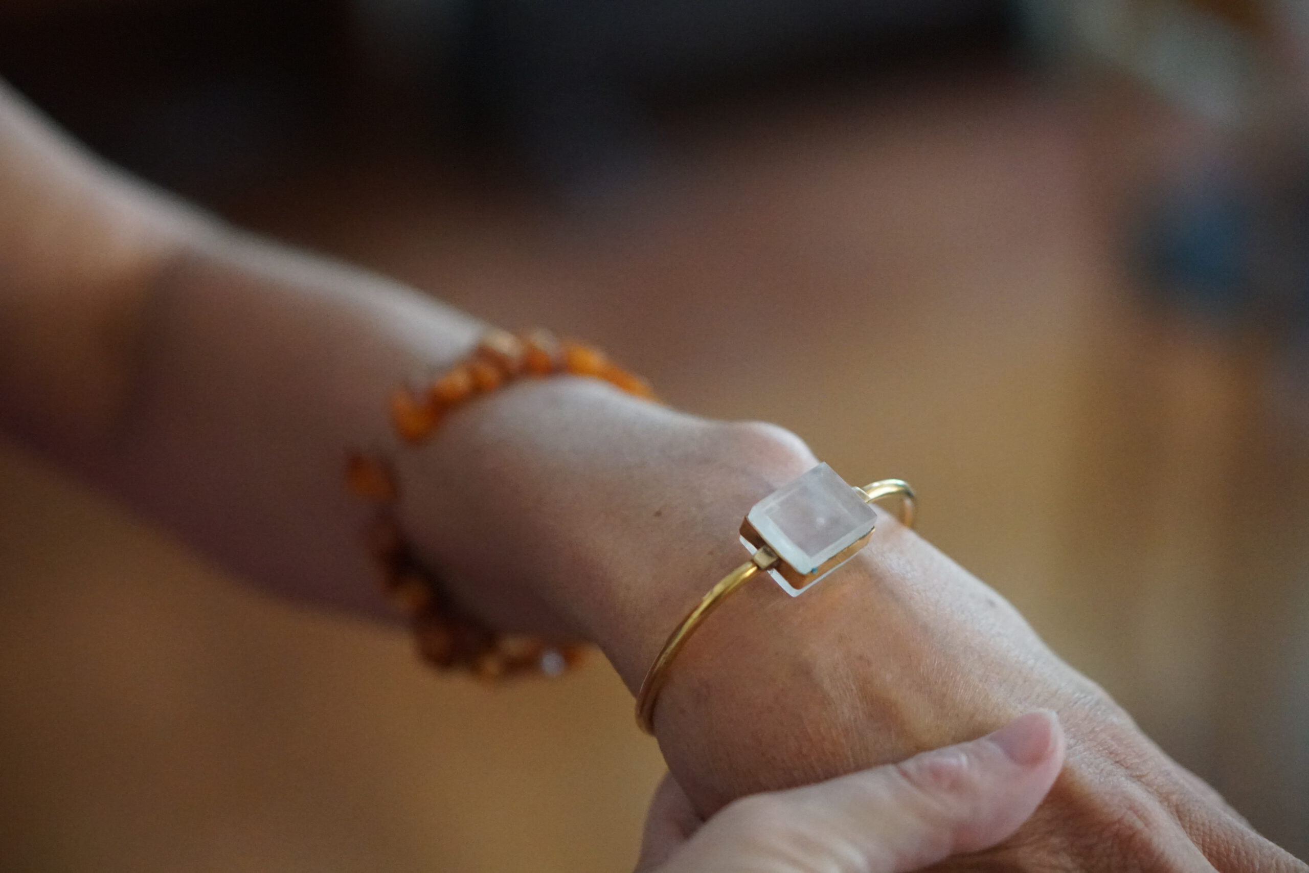 Dead sea diamond on a bracelet, Dead Sea crystal jewelry, salt crystal jewelry, Dead Sea salt crystals, handmade crystal jewelry, natural salt jewelry, healing crystal jewelry, mineral jewelry, Dead Sea minerals, unique crystal jewelry, artisan salt jewelry, spiritual jewelry, holistic jewelry, Dead Sea gifts, salt gemstone jewelry, eco-friendly jewelry, metaphysical jewelry, raw crystal jewelry, Dead Sea wellness, ethical crystal jewelry, salt energy jewelry