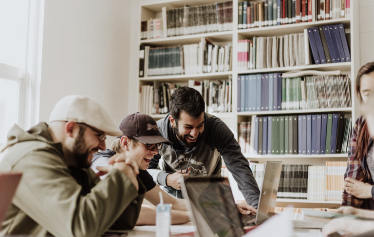 What Motivates Millenials at Work?