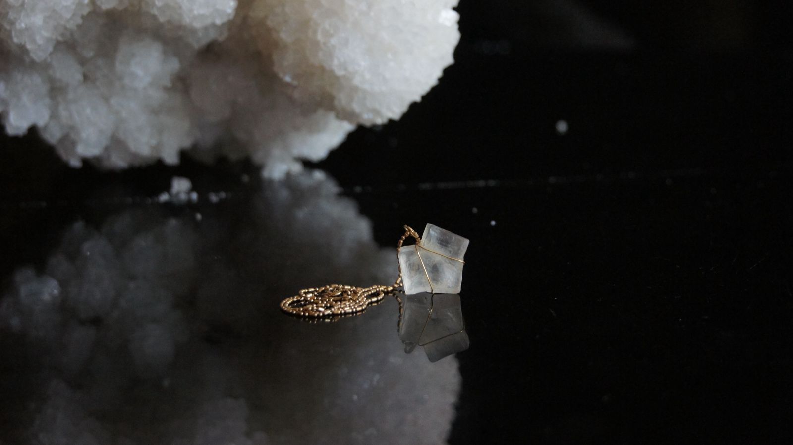 Dead Sea crystal jewelry, salt crystal jewelry, Dead Sea salt crystals, handmade crystal jewelry, natural salt jewelry, healing crystal jewelry, mineral jewelry, Dead Sea minerals, unique crystal jewelry, artisan salt jewelry, spiritual jewelry, holistic jewelry, Dead Sea gifts, salt gemstone jewelry, eco-friendly jewelry, metaphysical jewelry, raw crystal jewelry, Dead Sea wellness, ethical crystal jewelry, salt energy jewelry