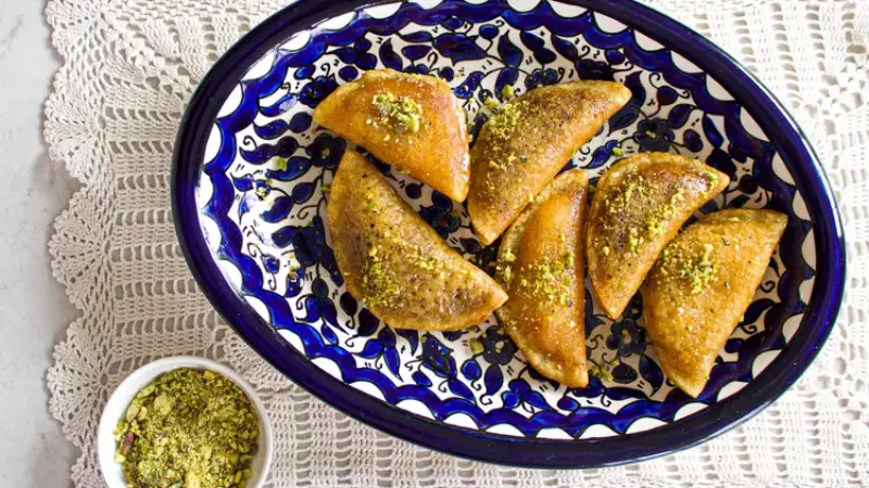 Simple Qatayef recipe makes fabulous nut-filled pancakes