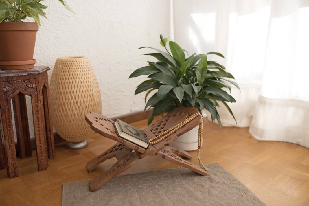 Muslims pray on organic prayer rug, carpet, sustainable, handmade, craft