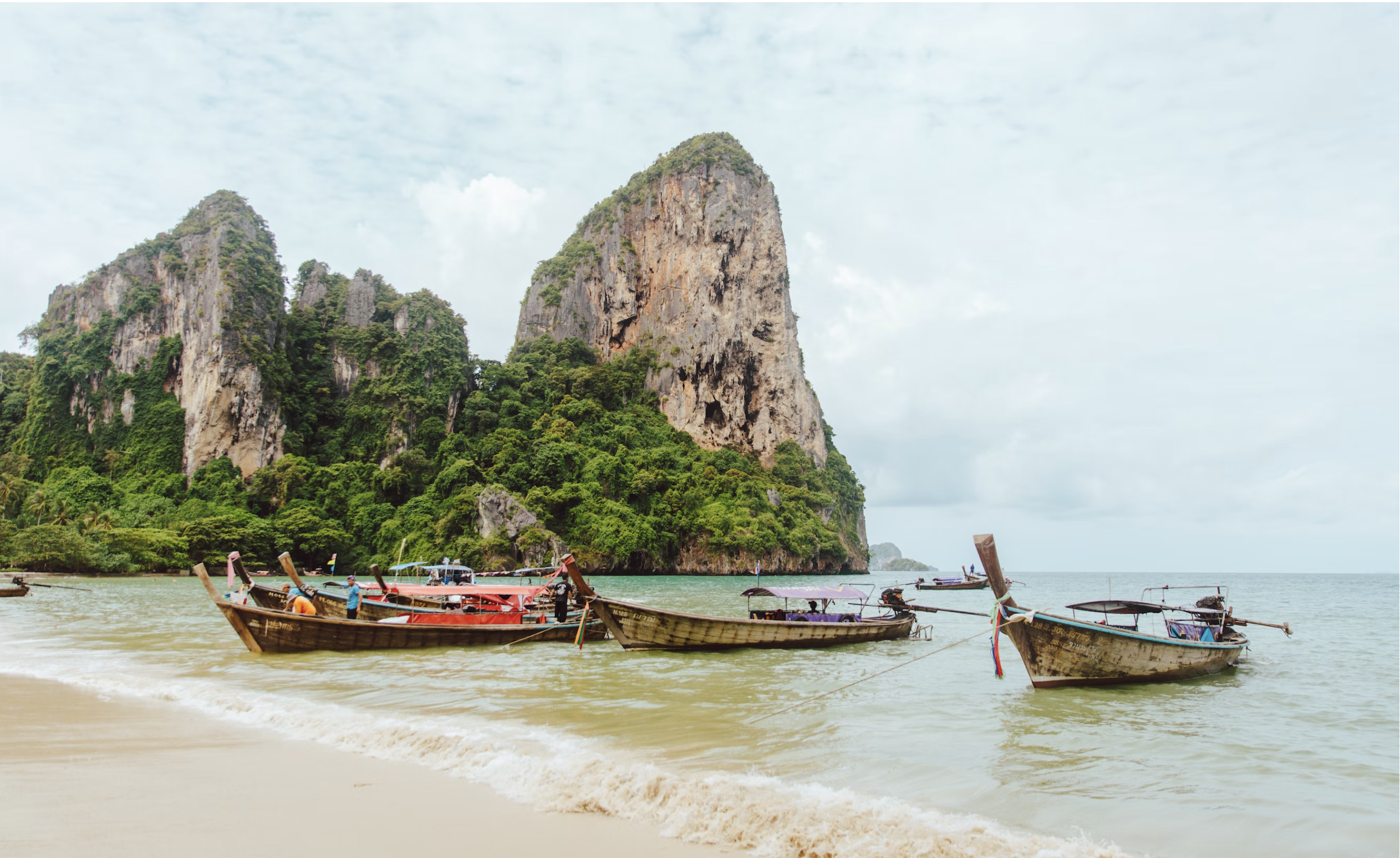 Railay beach, longboats thailand