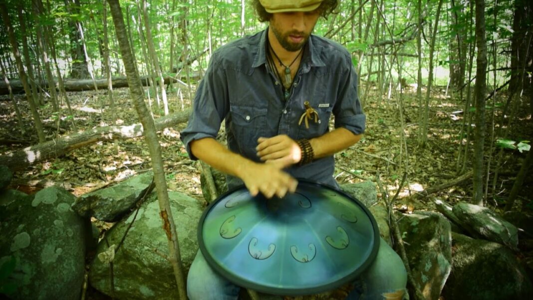 How to play an intuitive music instrument?