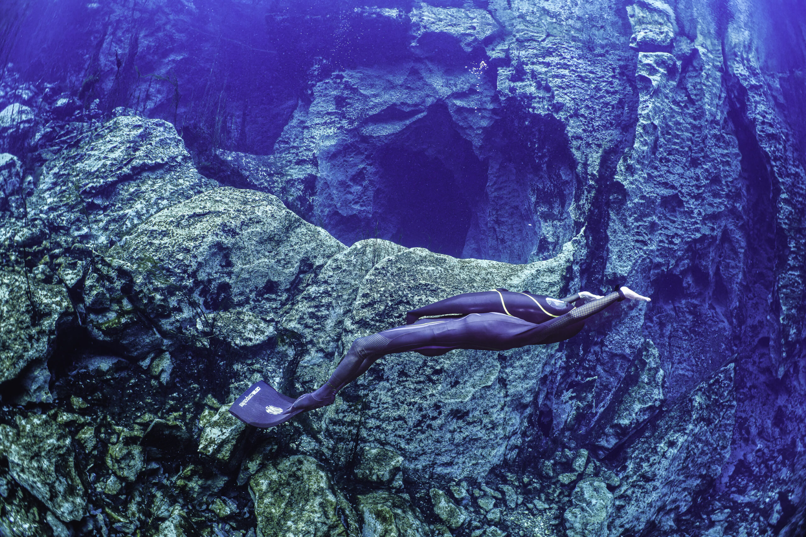 Swim like a shark, and it's less cumbersome than with tanks on your back