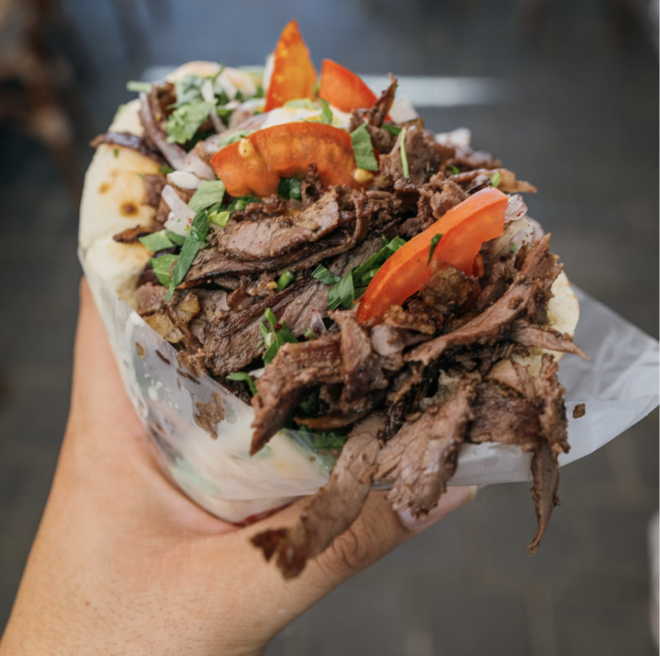 shawarma, shawarma recipe, chicken shawarma, beef shawarma, lamb shawarma, shawarma wrap, shawarma sandwich, Middle Eastern food, street food, Mediterranean cuisine, pita bread, tahini sauce, food packaging, PFAS, forever chemicals, microplastics, plastic pollution, sustainable food, environmental health, takeout food, fast food packaging, reusable containers, plastic-free living, food safety, healthy eating, green living, eco-friendly packaging, human health, toxins in food, Green Prophet