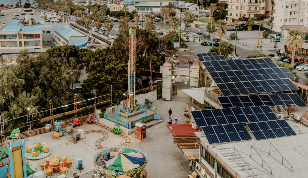 Lebanon’s power woes draws water with solar energy