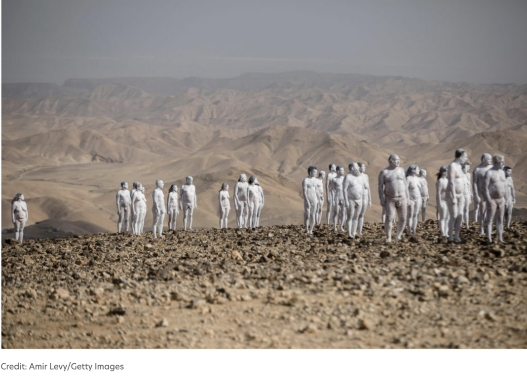 Spencer Tunick nudes pose to save the Dead Sea