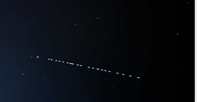 A train of Starlink satellites