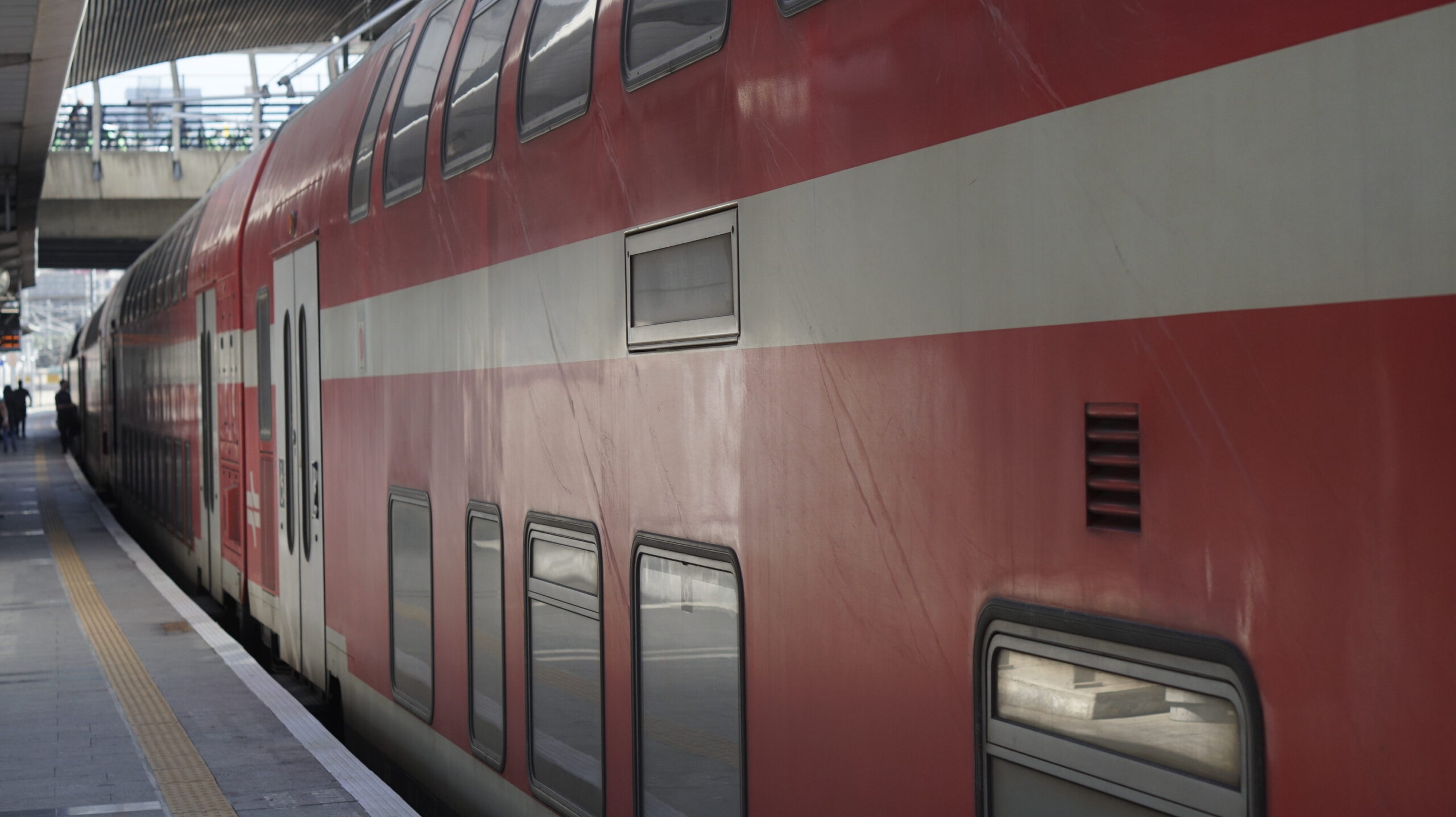 Israel train Tel Aviv Jerusalem line