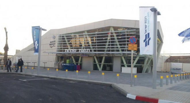 train-station-sderot-israel-rocket