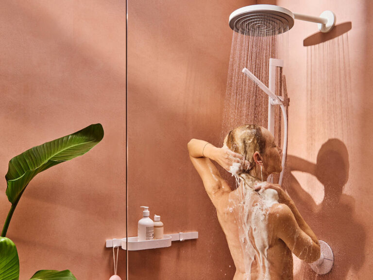 Trump’s “Shower Liberation” Proposal: A Disastrous Step Back or a New Path to Efficiency?