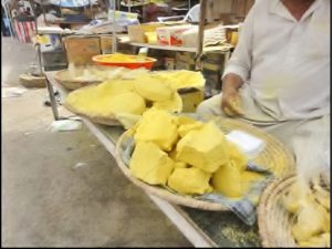 Khirret, A Vanishing Iraqi Sweet Made from Cattails