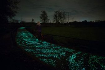 Glowing bike path gives Dutch cyclists a green starry night