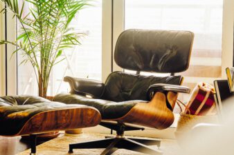 How Do You Choose a Furniture Store in the Local Area 