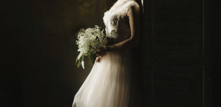 wedding-shot-book-dark-background.png