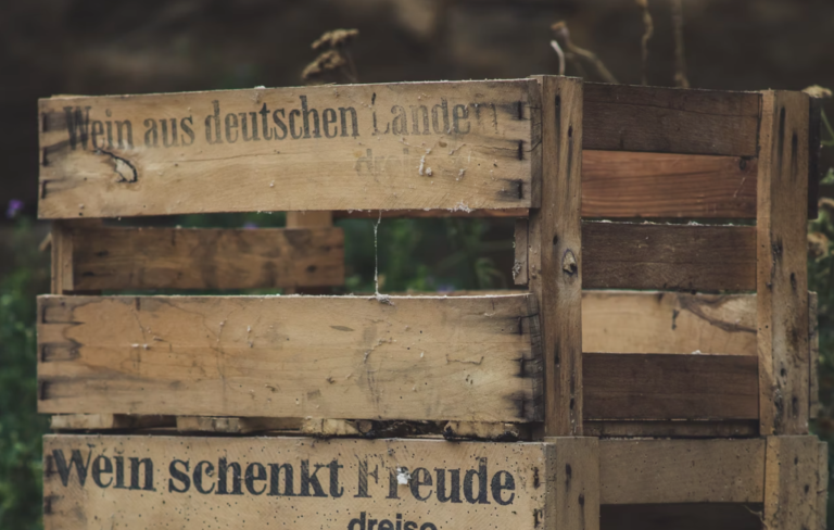 How to make your home inviting with coffee tables?