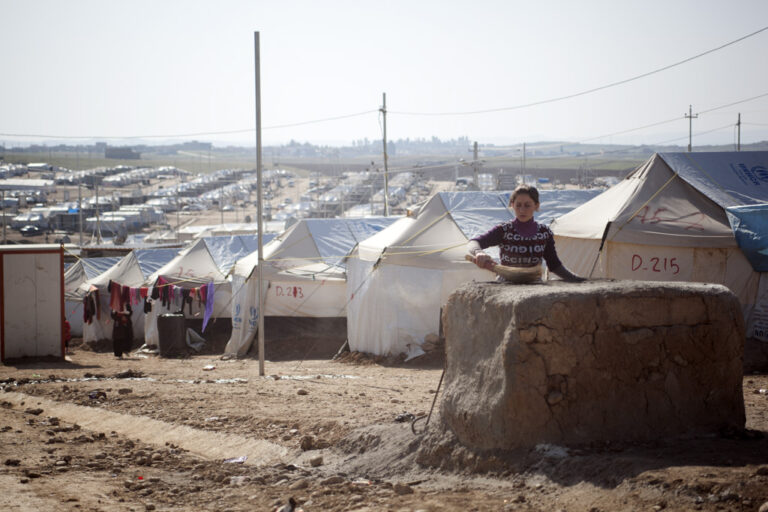 Yezidis get winter aid from Israelis