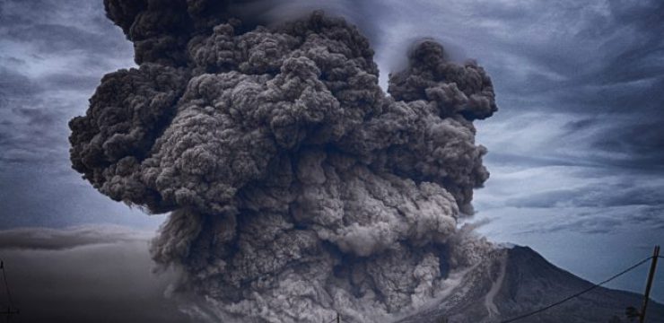 yosh-ginsu-indonesia-volcano-eruption.jpg
